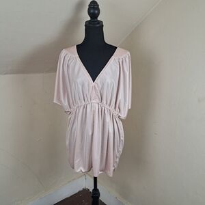 Vertigo Paris Satin Tunic Blouse Petal Blush V-neck Size L